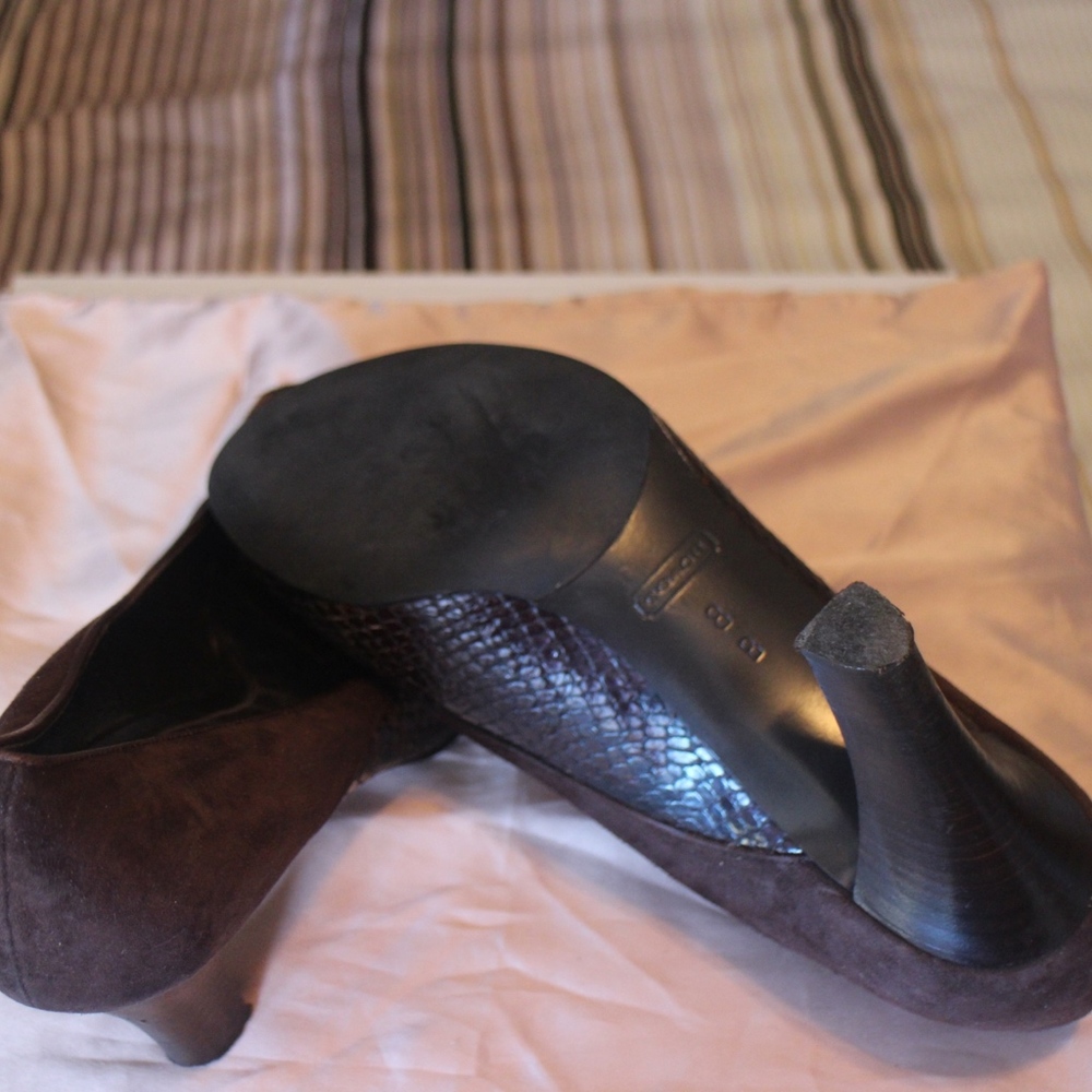 Coach Naomi Classic Pumps Heels US Sz 8 B Suede - Picture 2 of 7